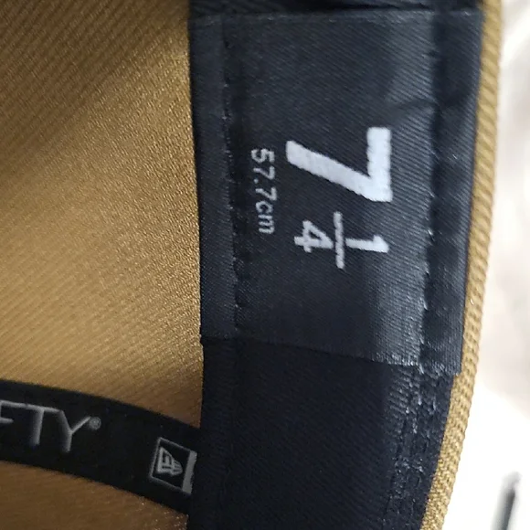 New Era Black and Brown Hats - Picture 7 of 9